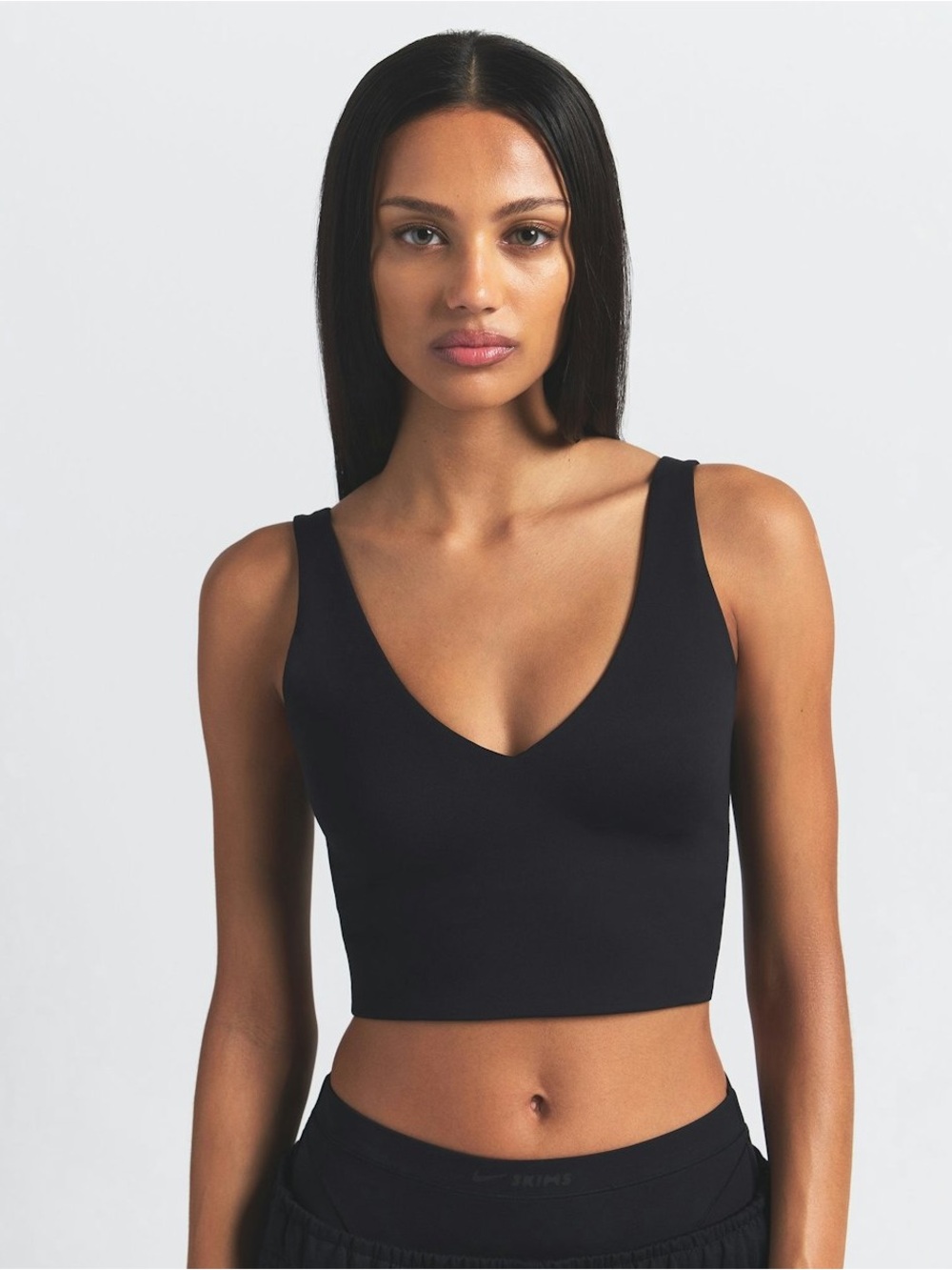 Nike SKIMS Matte V neck longline bra NWT Size M in Obsidian